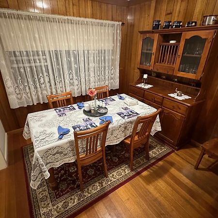רותרגלן Admurraya House Bed & Breakfast מראה חיצוני תמונה