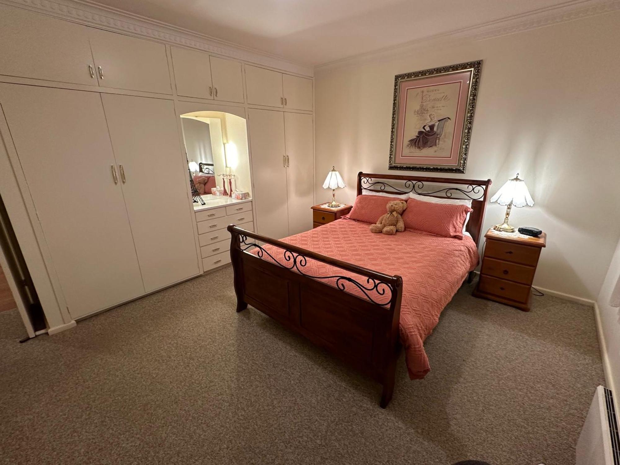 רותרגלן Admurraya House Bed & Breakfast מראה חיצוני תמונה