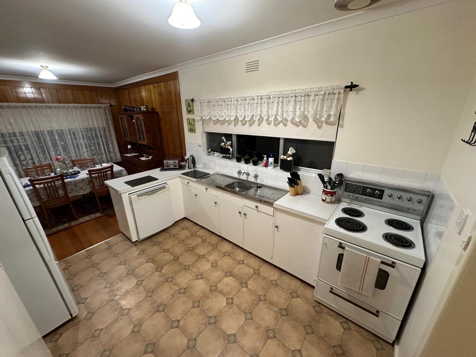 רותרגלן Admurraya House Bed & Breakfast מראה חיצוני תמונה
