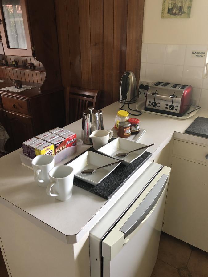 רותרגלן Admurraya House Bed & Breakfast מראה חיצוני תמונה